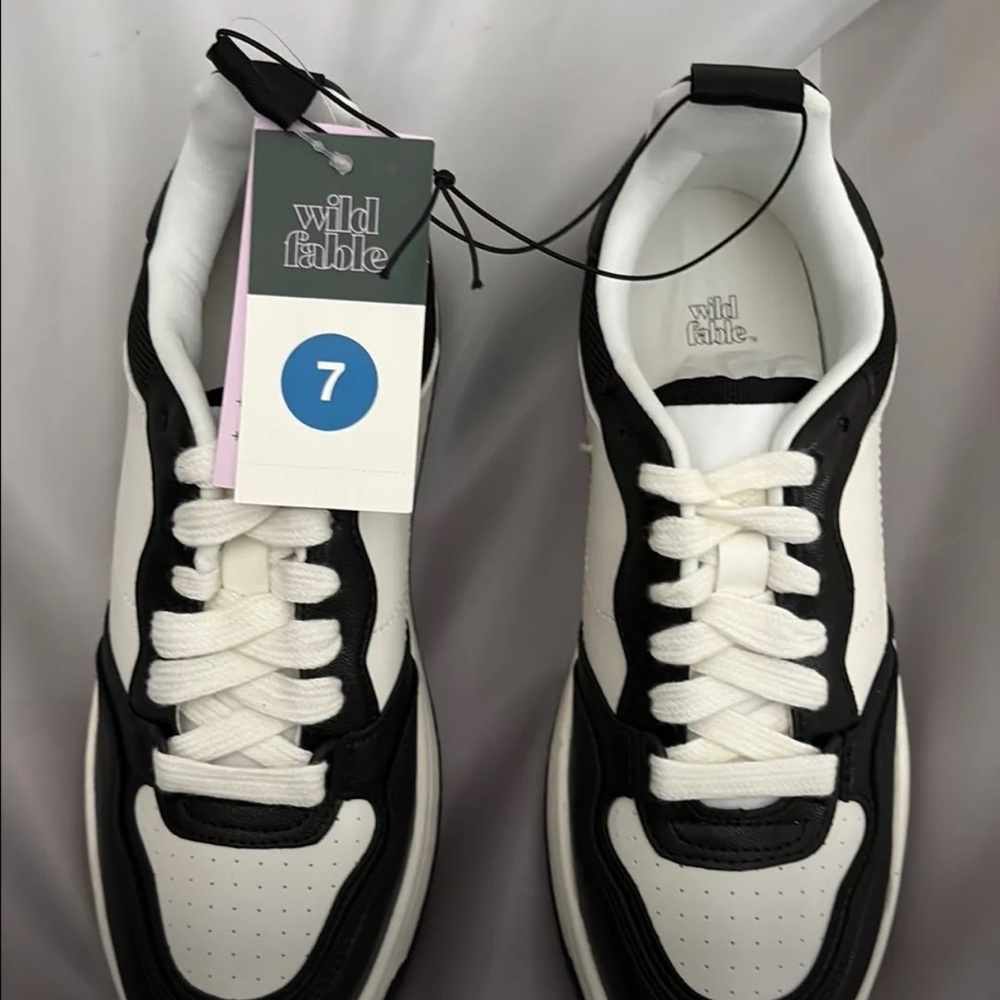 Women's Netty Fashion Sneakers with Memory Foam Insole - Wild Fable™ Black 7 - Picture 3 of 5